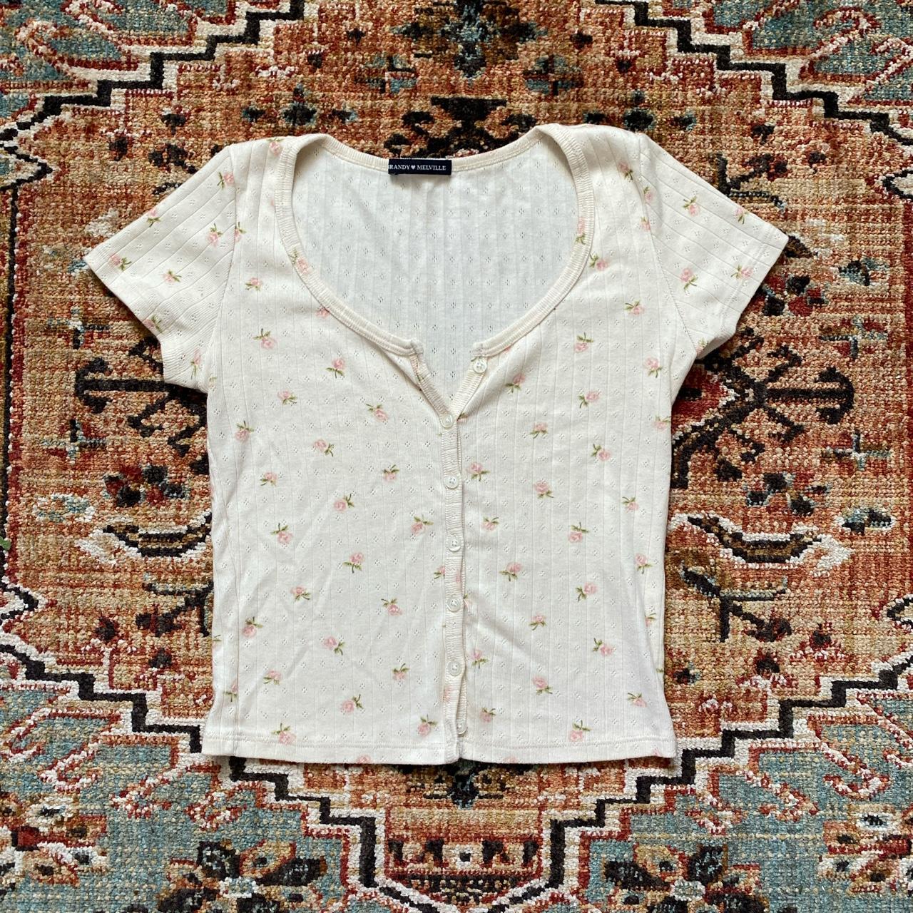 Brandy Melville Top 🌸 / Free shipping • dainty... Depop