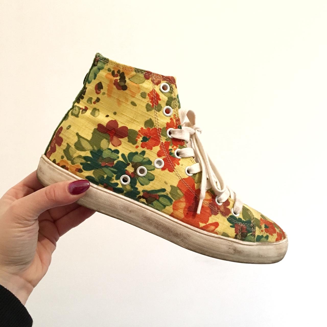 Sneakers Keep Originals Depop