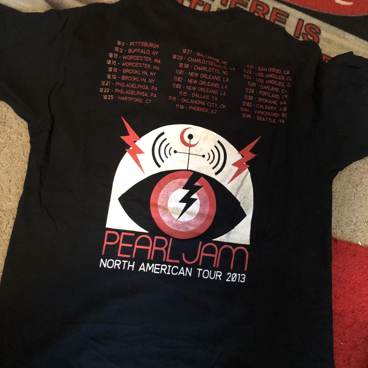 VINTAGE Y2k Pearl Jam Band Shirt •Great condition - Depop