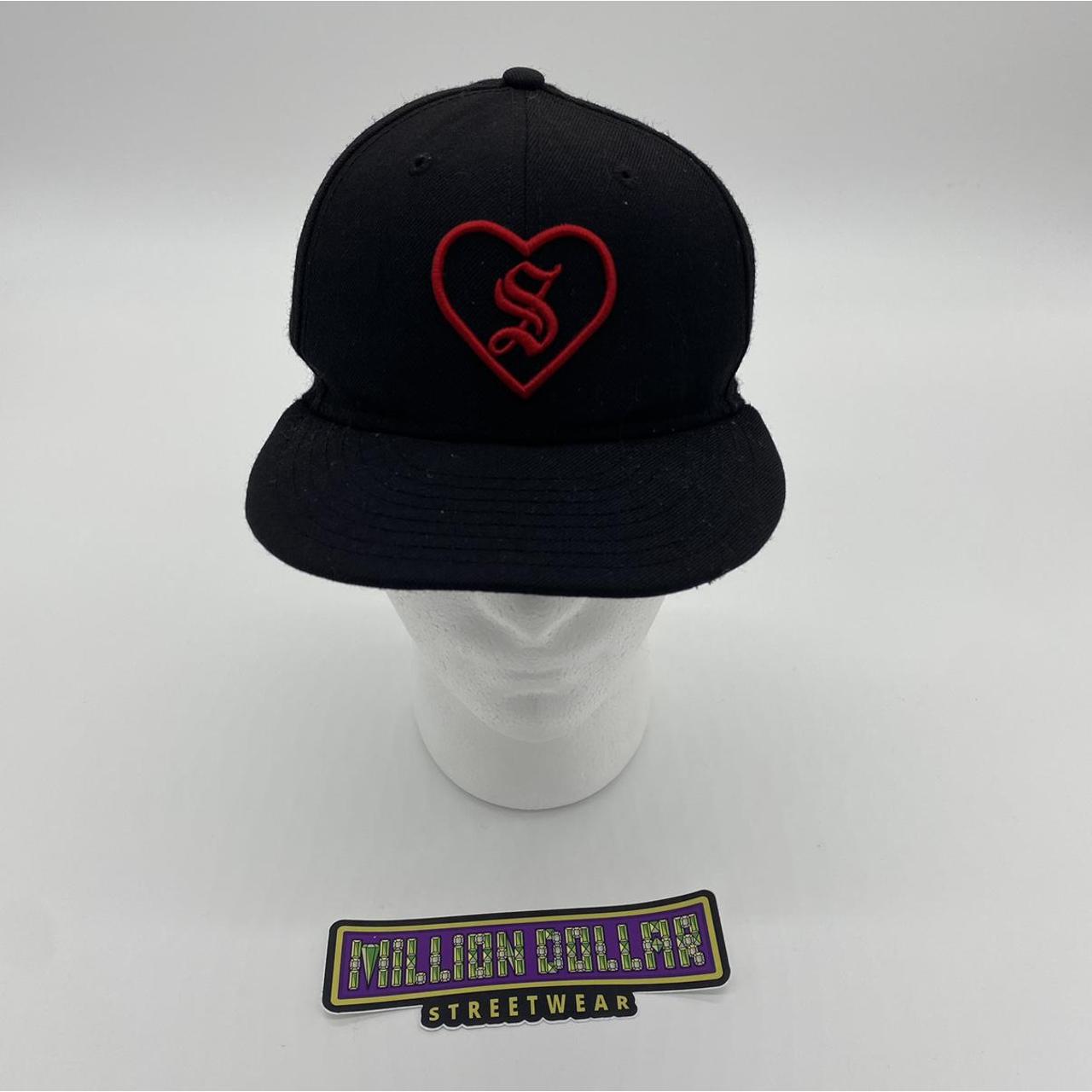 supreme heart hat