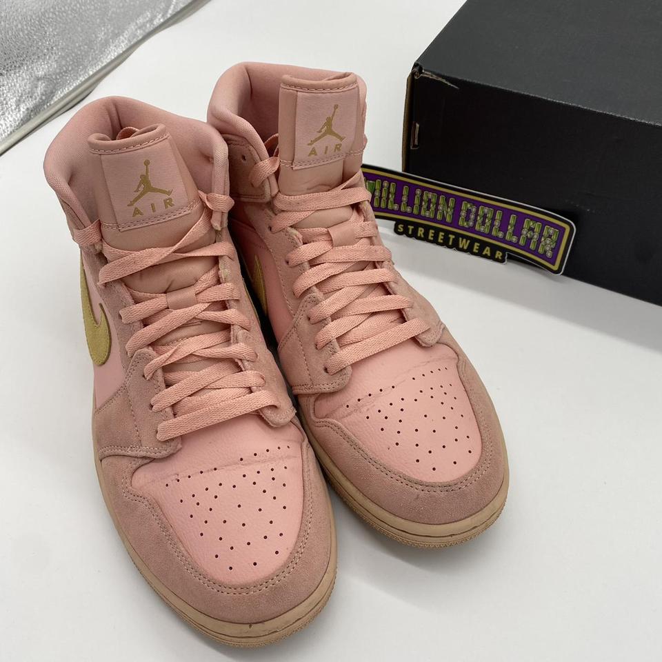 Jordan 1 mid hot sale coral gold