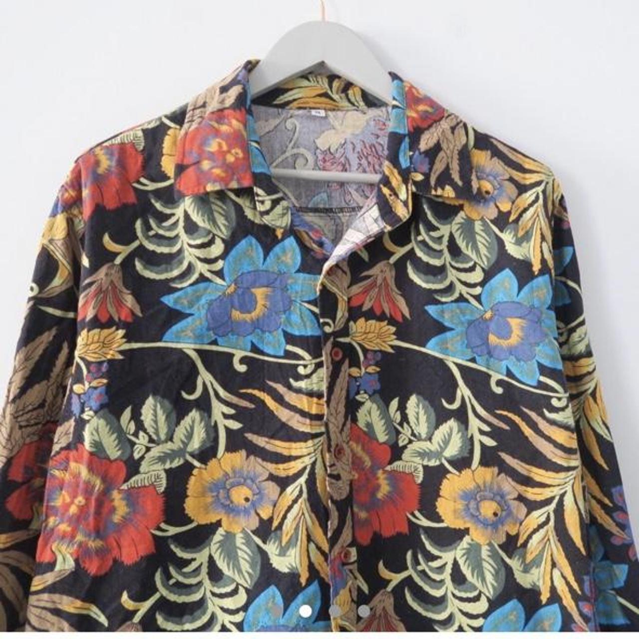 Amazing vintage 90s tropical leaf / floral print... - Depop