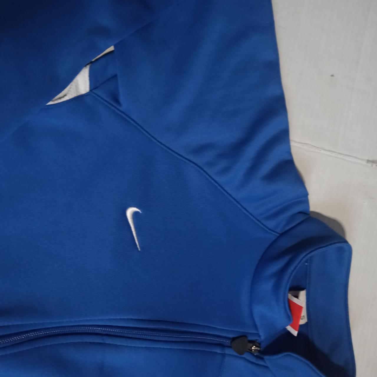 Nike Women's Blue and White Jacket (2)