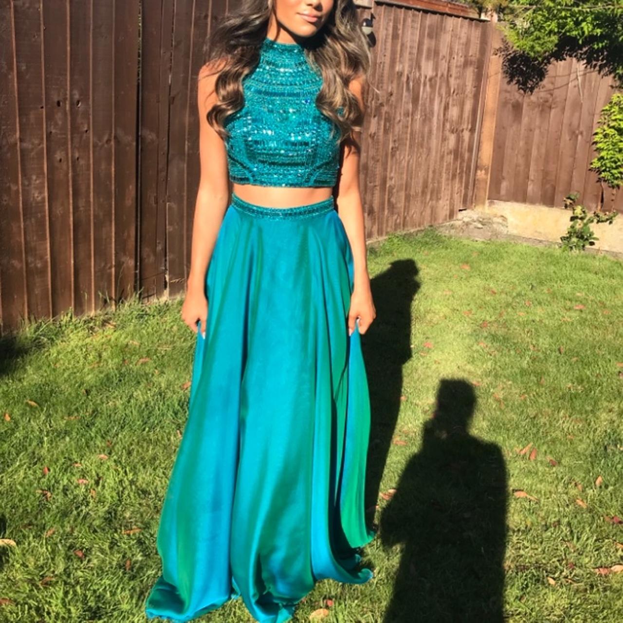 SHERRI HILL teal 2 piece, size 4 American size, but... - Depop