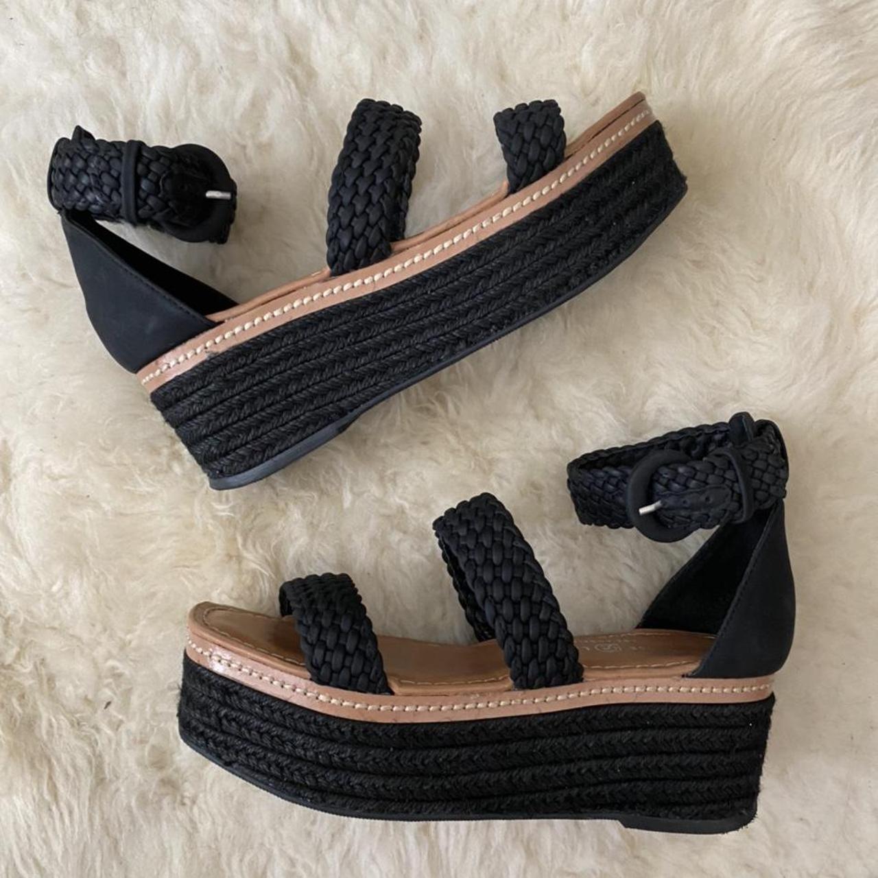 Chinese Laundry Women's Tan and Black