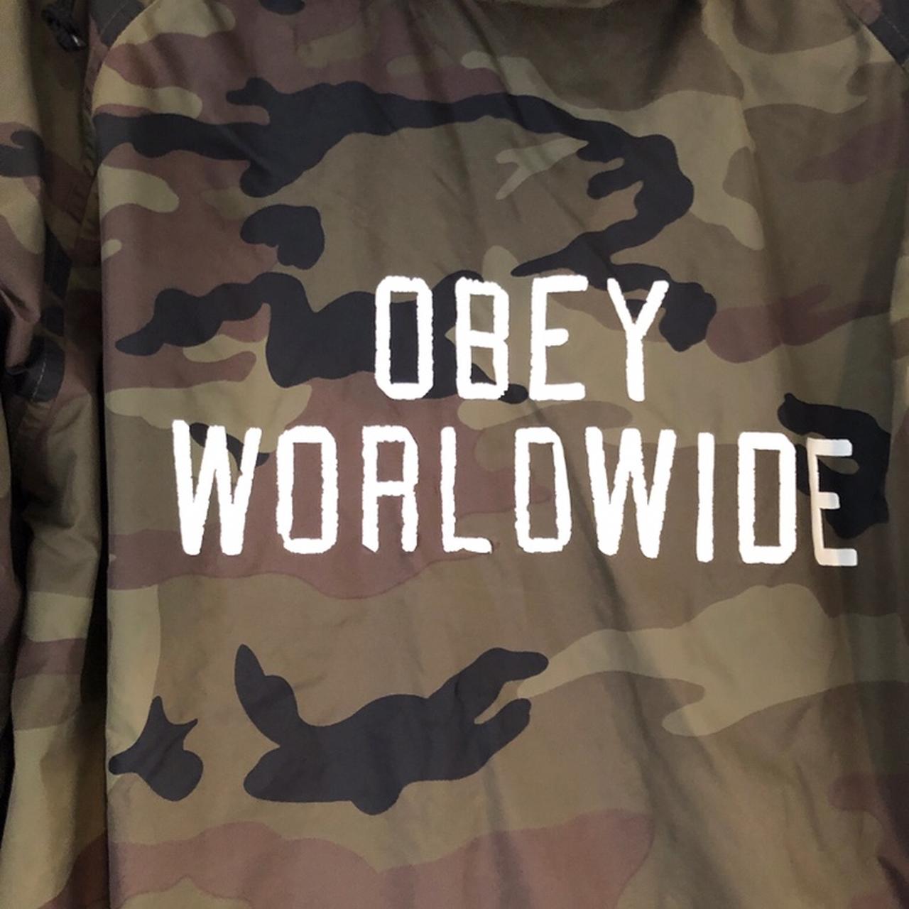 Obey deals camo sweatshirt