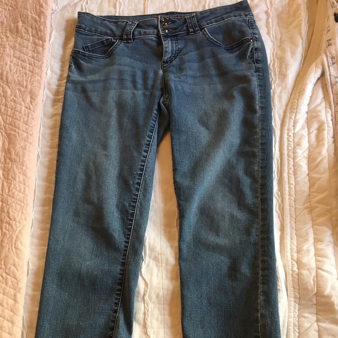 ELLE Women's Blue Jeans | Depop