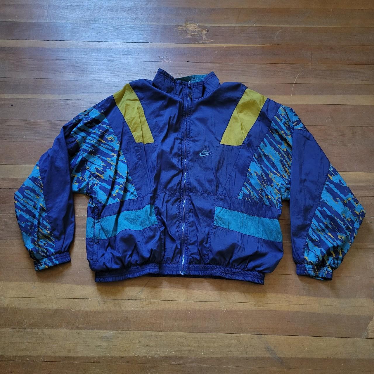 Product Image 1 - vtg 90s NIKE abstract pattern