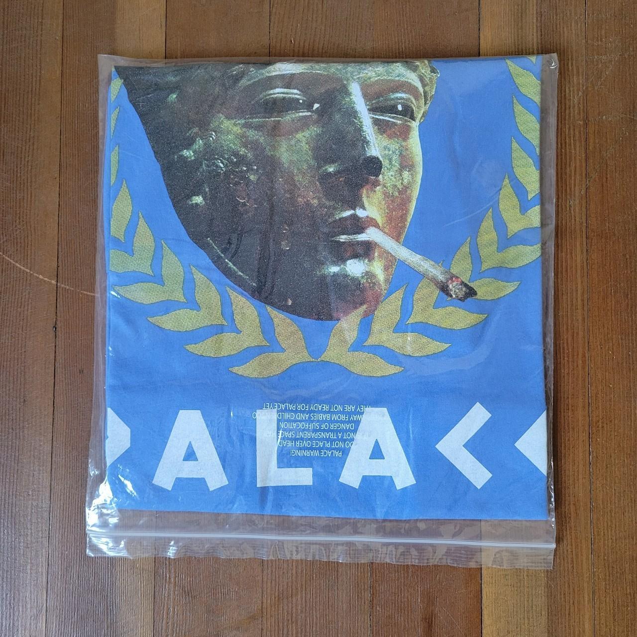Palace Men's Blue and Gold T-shirt