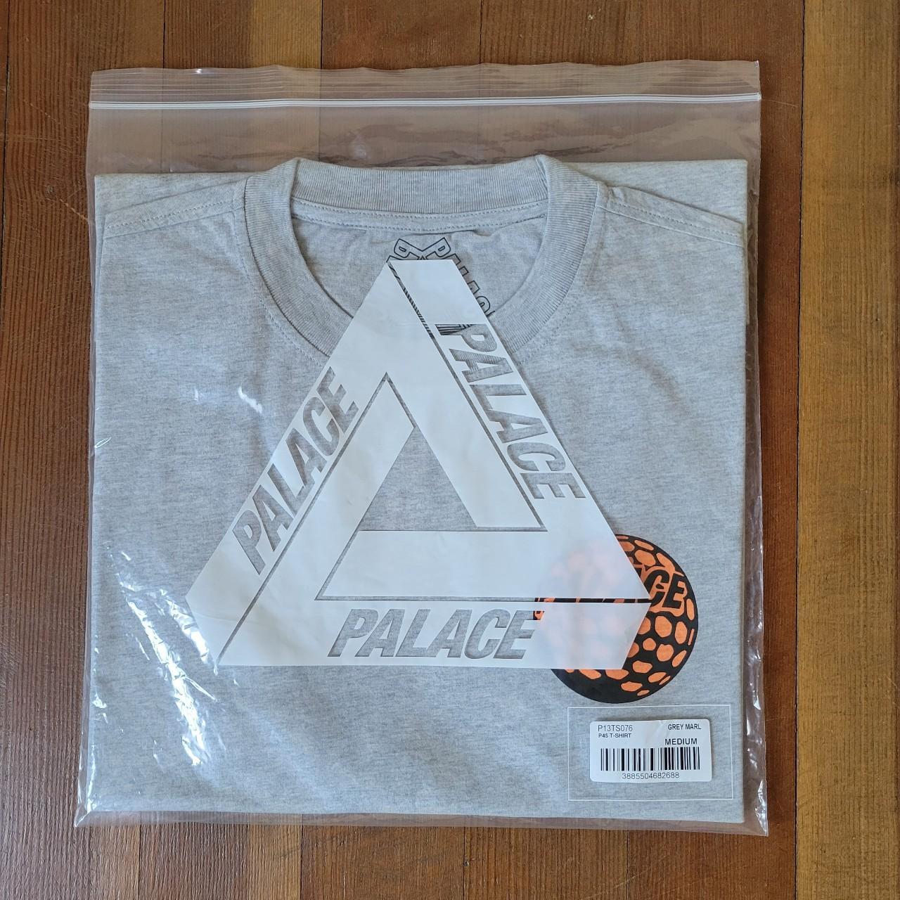 Palace Men's Grey and Orange T-shirt