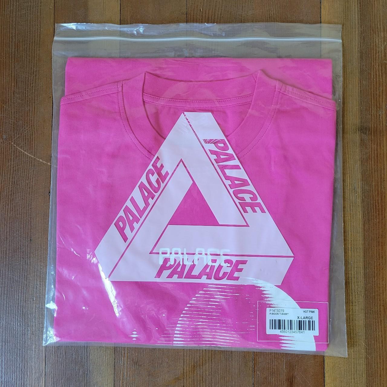 Palace Men's Pink and White T-shirt (2)