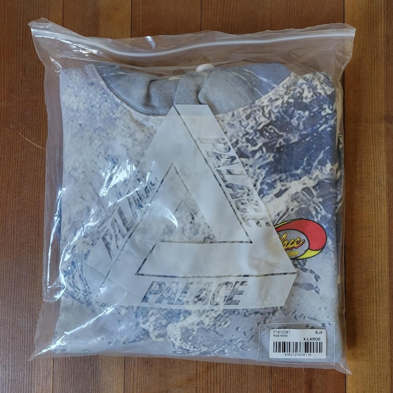 Palace Men's Blue and White Hoodie (2)