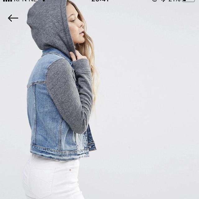 Hollister hooded 2025 denim jacket