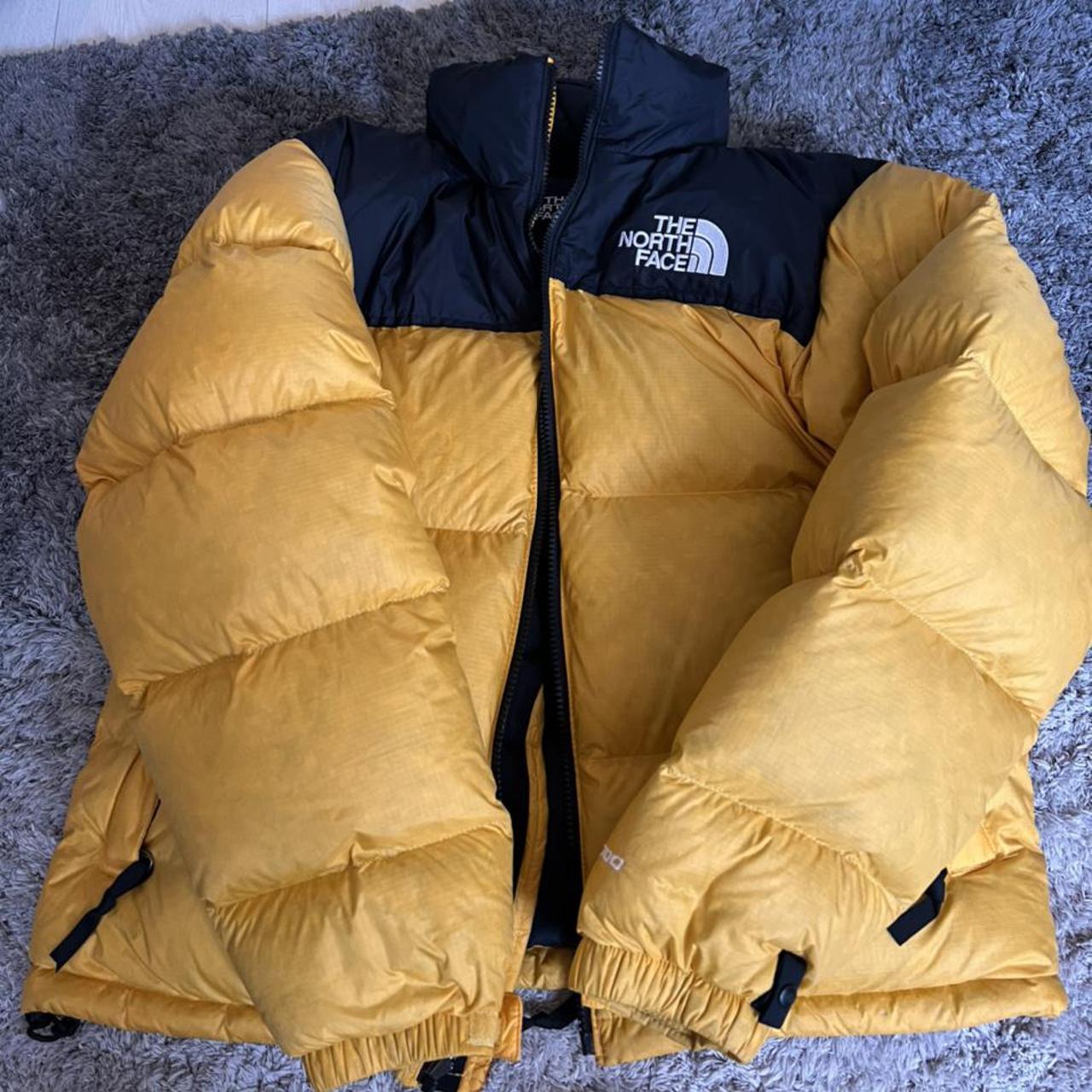 nuptse 700 yellow