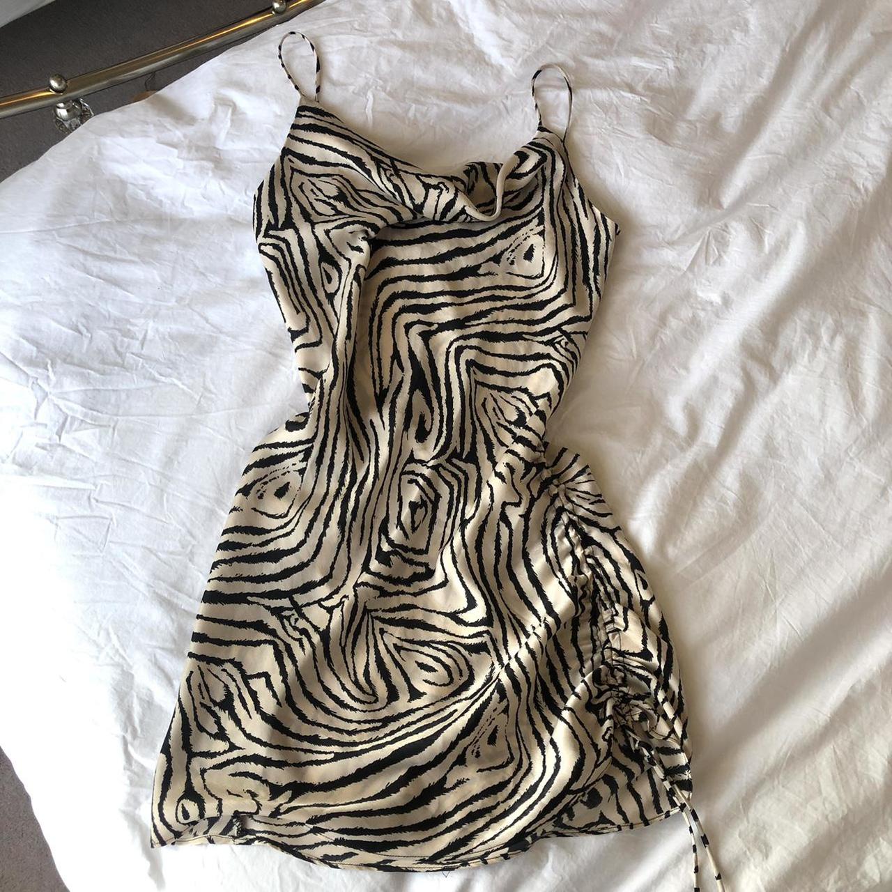 Pink zebra clearance dress topshop