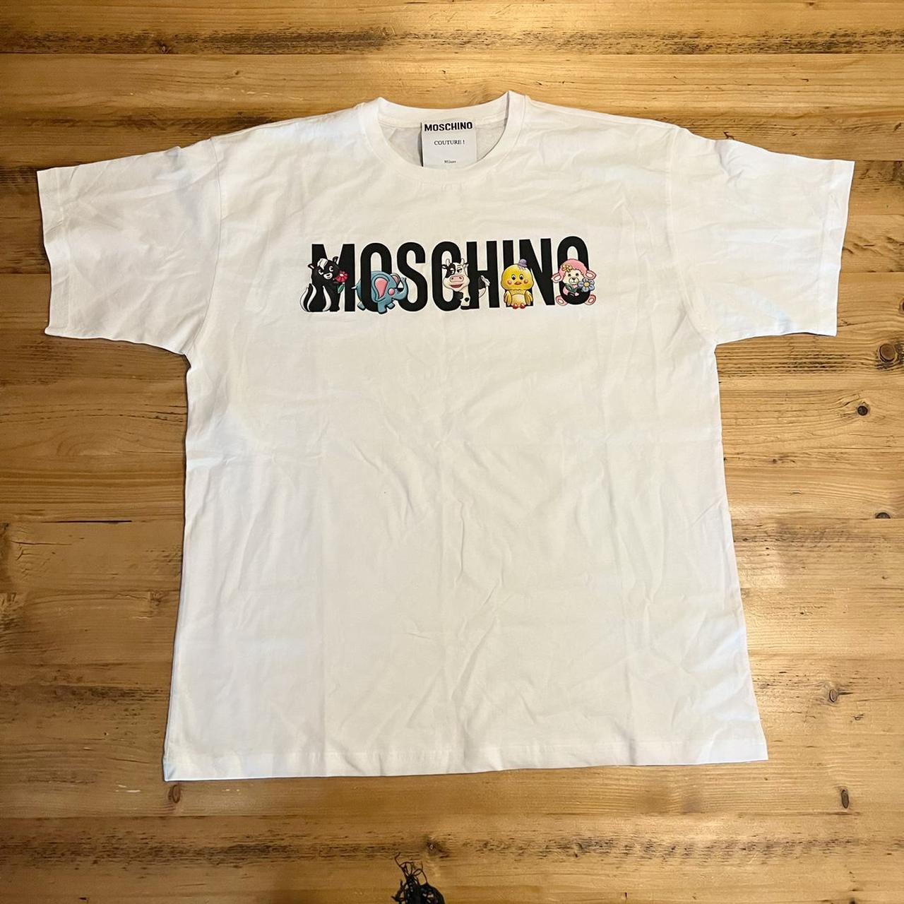 Moschino Men's White T-shirt | Depop