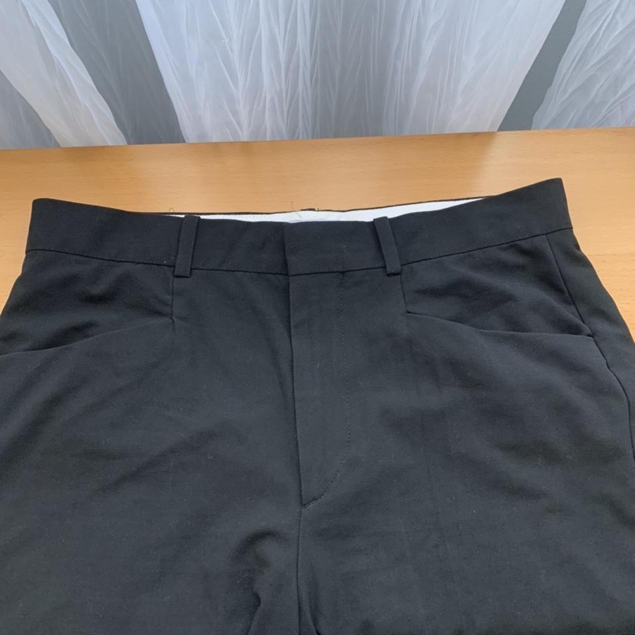 Zara Bermuda trouser shorts length 23, waist 16,... - Depop