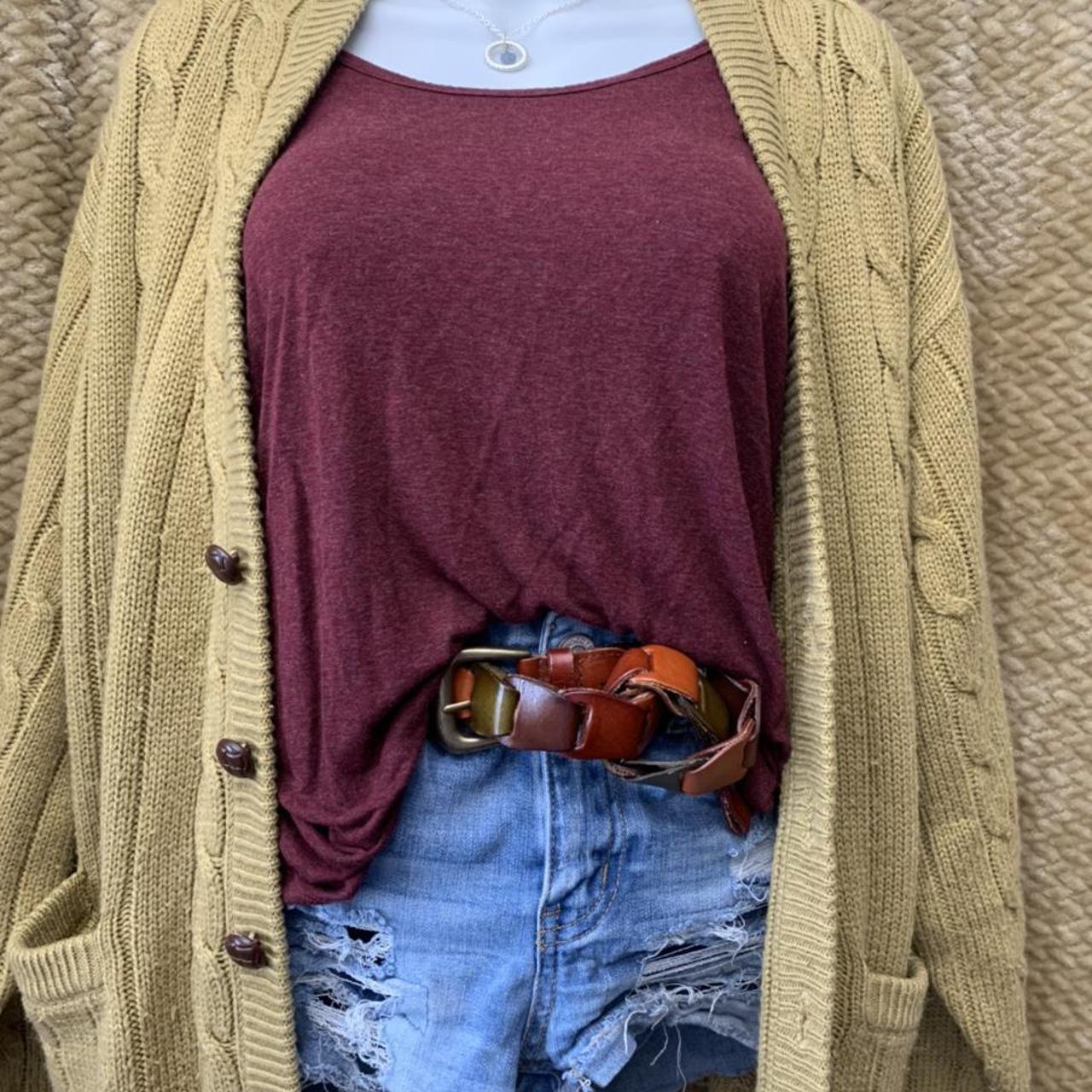 H&M Women's Burgundy T-shirt