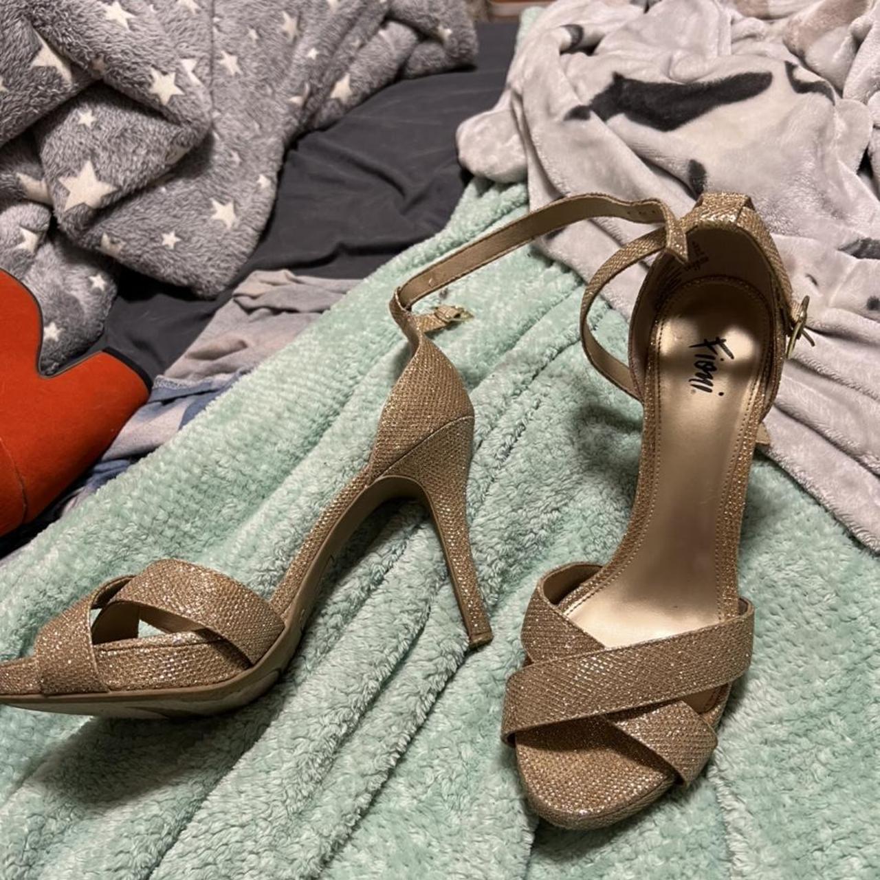 Fioni silver hot sale heels