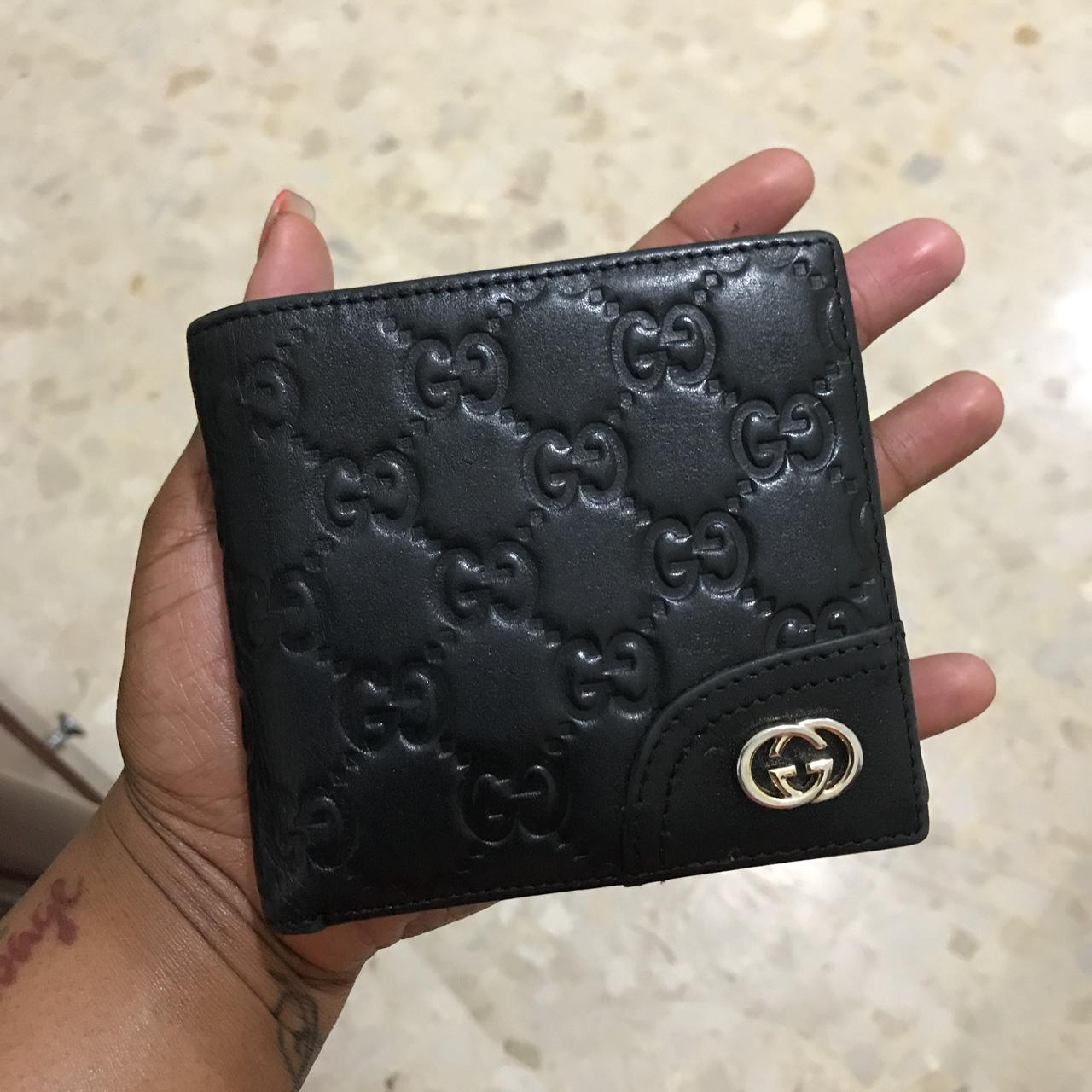 AUTHENTIC MENS GUCCI WALLET. OPEN TO OFFERS/CAN - Depop