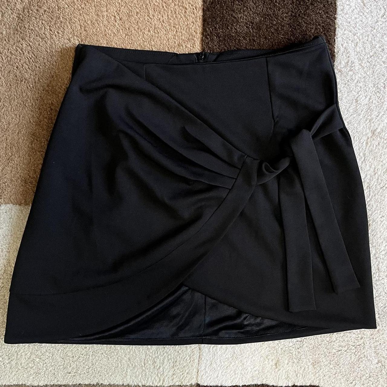 Vera & Lucy Women's Black Skirt | Depop