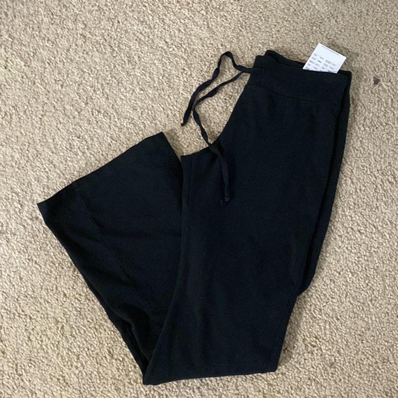 Brandy Melville black Hilary yoga pants - Depop