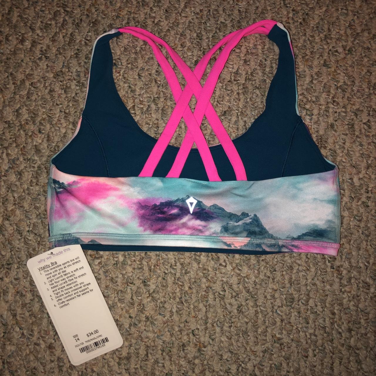 Lululemon youth size 14 sports bra but fits an adult