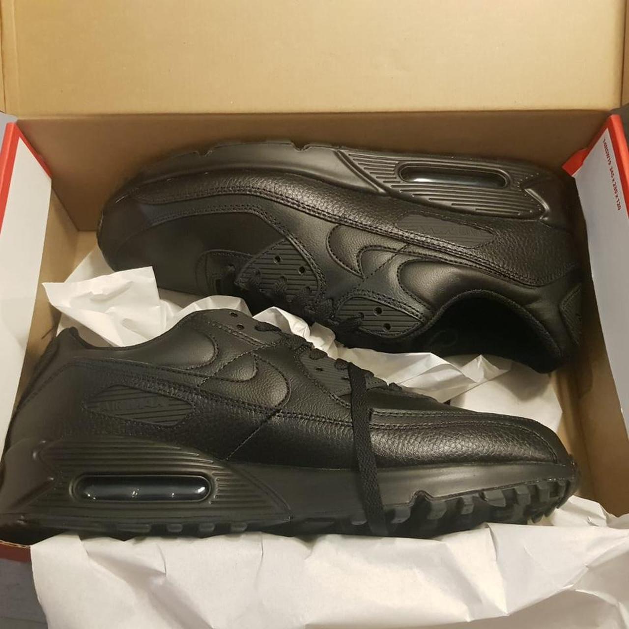 mens nike air max trainers size 10