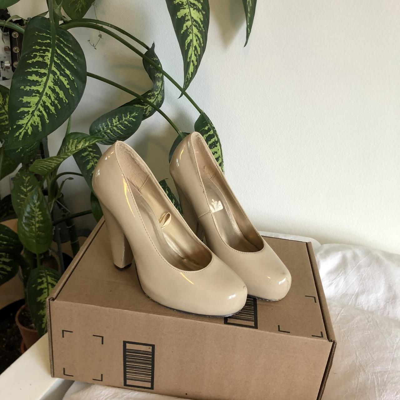 Size 9 block on sale heels