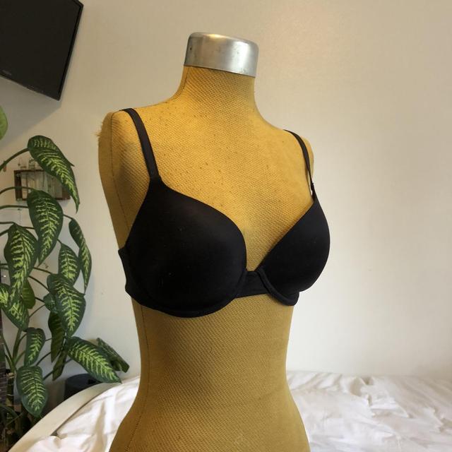 Bp black bra Size 32DD Preloved but great - Depop