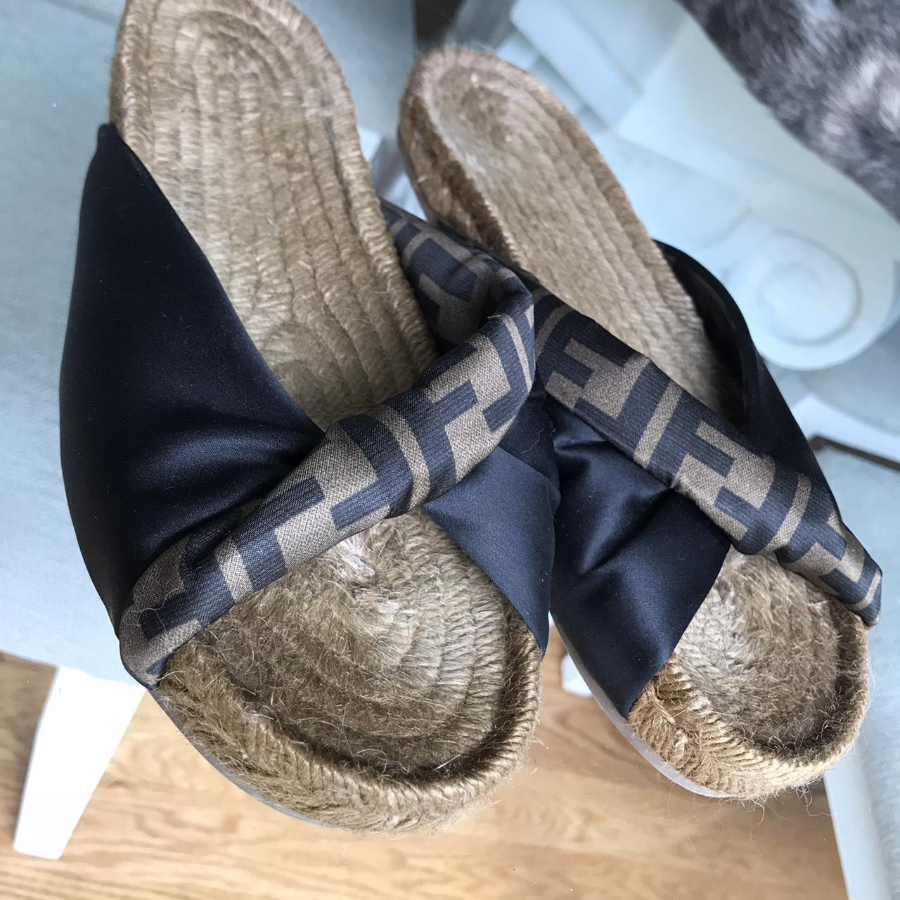 Fendi twist 2025 logo espadrilles