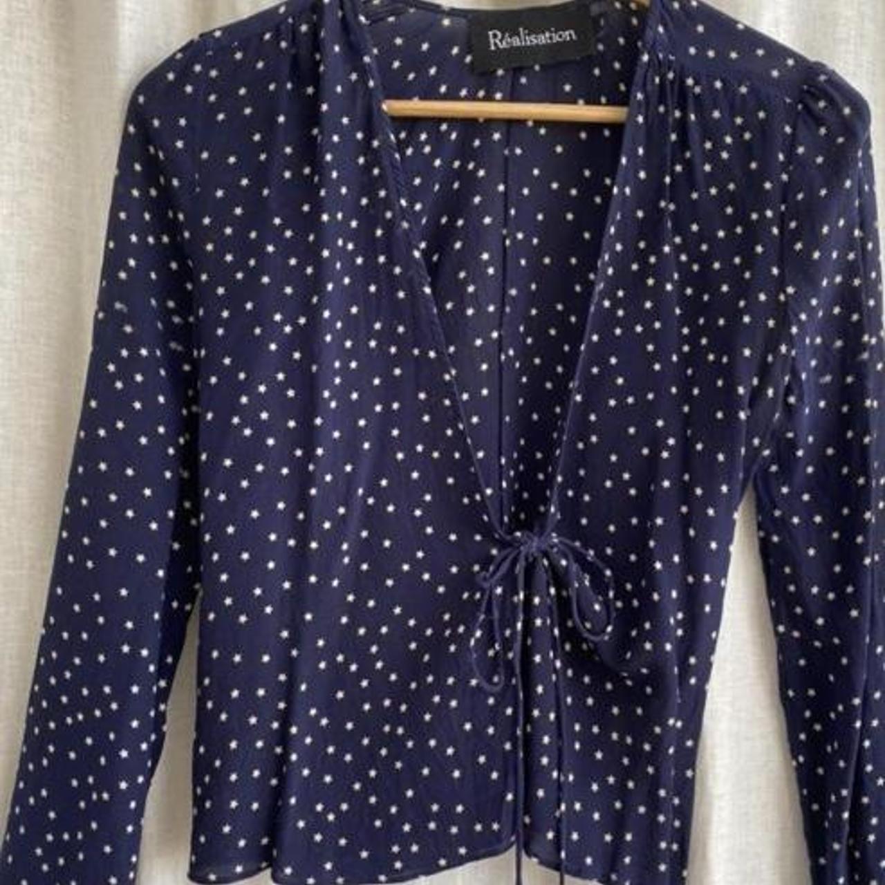 Realisation Par Star long sleeve top XS but fits... Depop