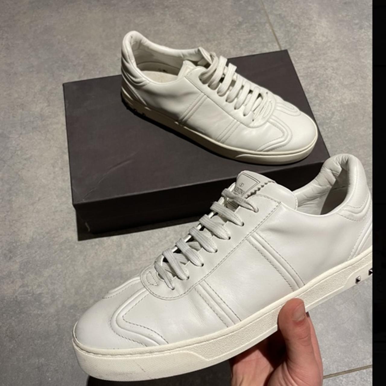 Valentino best sale flycrew white