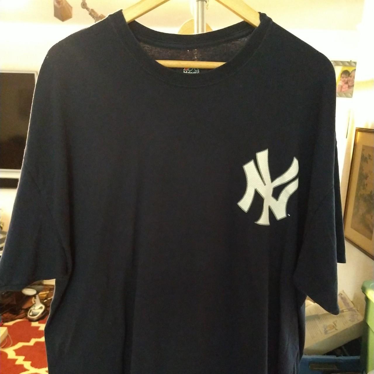 2010 New York Yankees Derek Jeter Tee Size: Medium - Depop