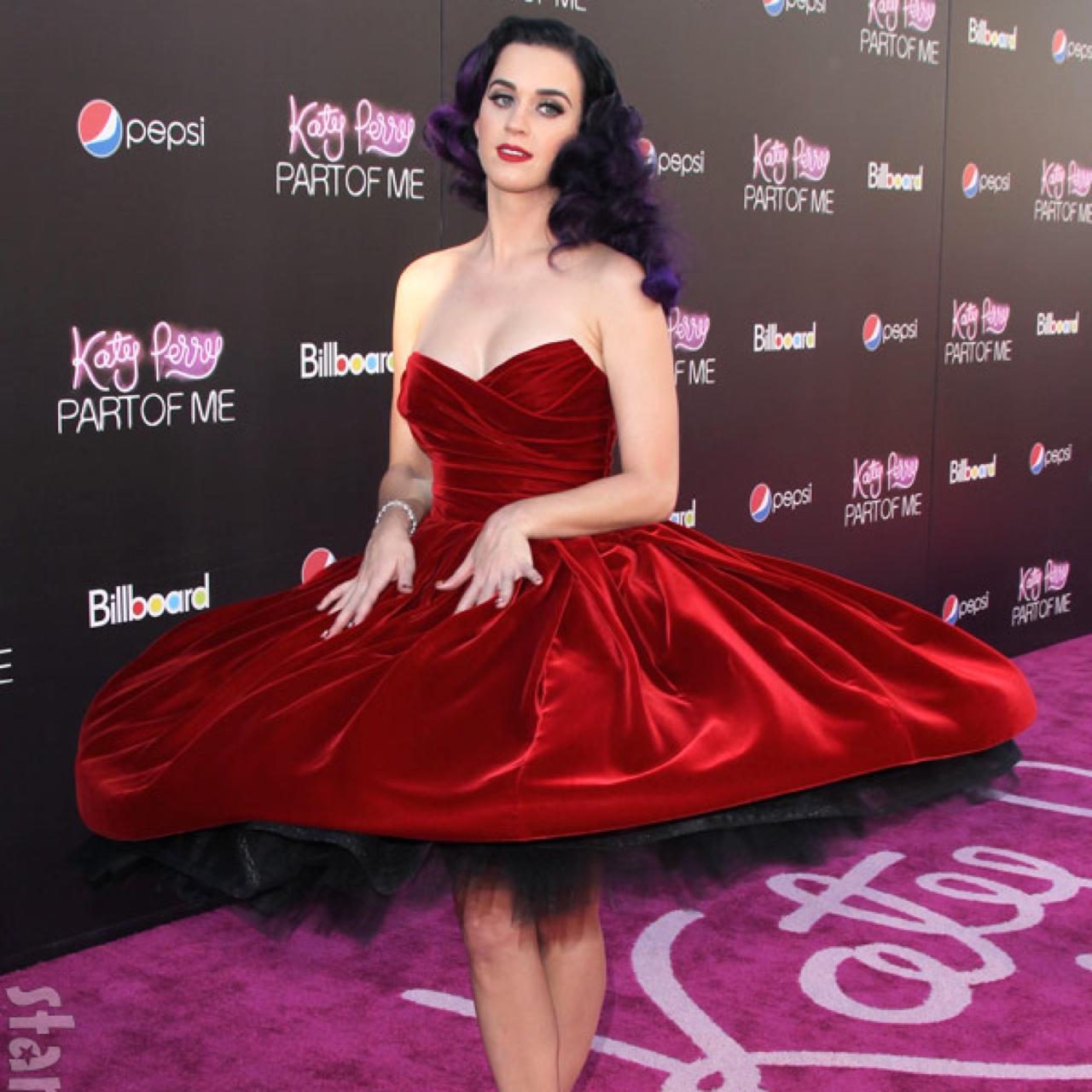 Katy Perry Reformation Katy Dress Remake Of A Dolce Gabbana Dress