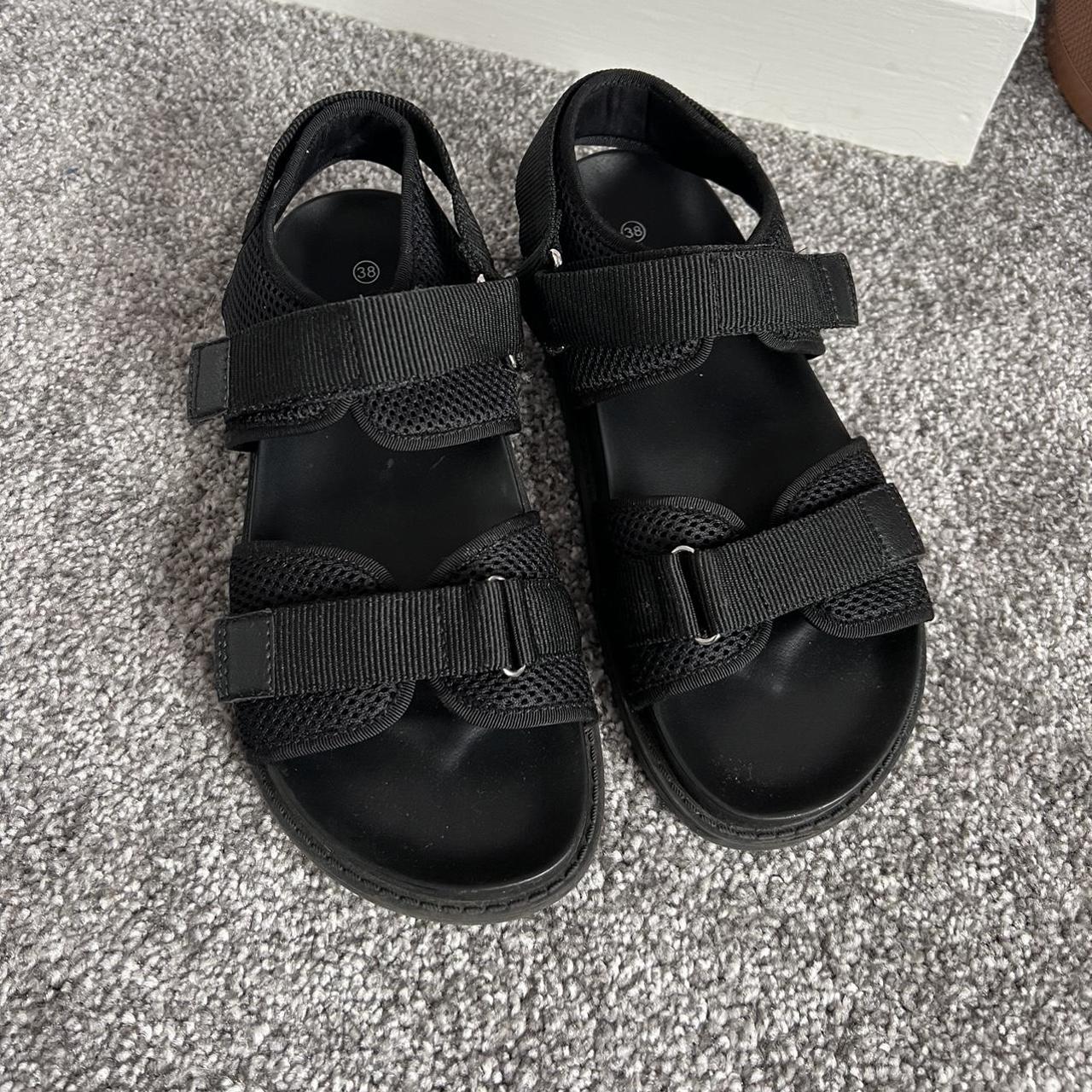 monki vegan shoes