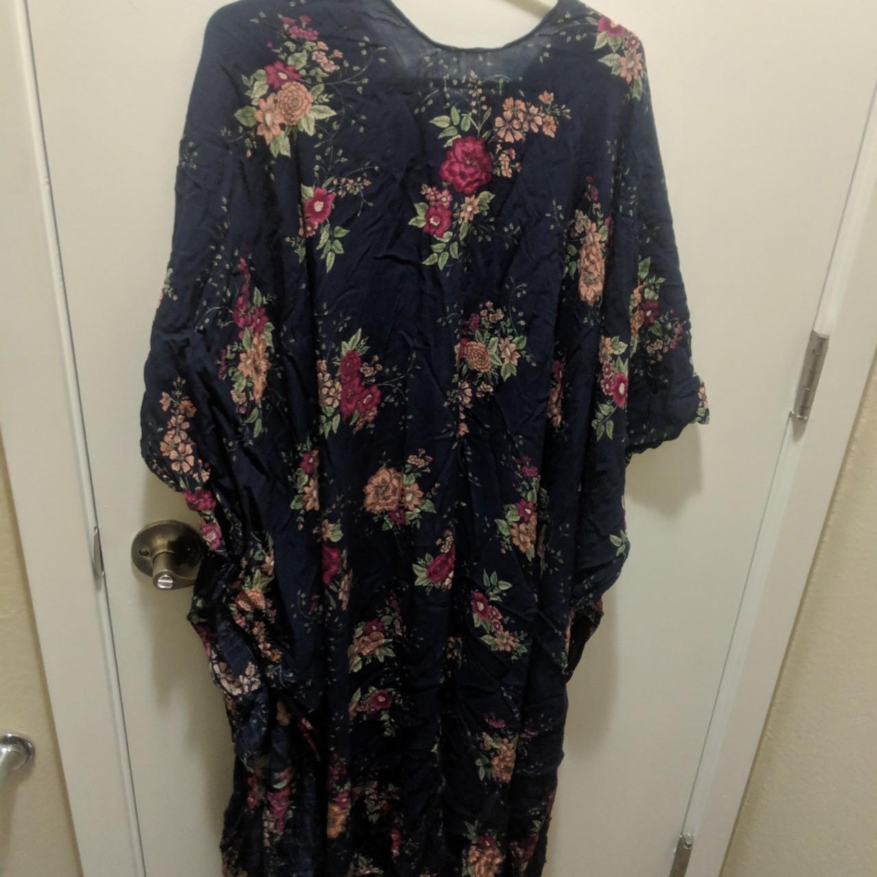 LuLaroe Navy floral kimono. Very light and breezy... - Depop