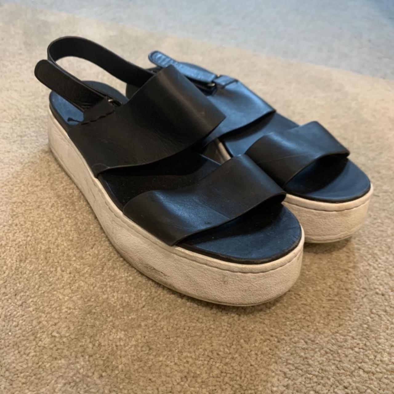 vince sandals