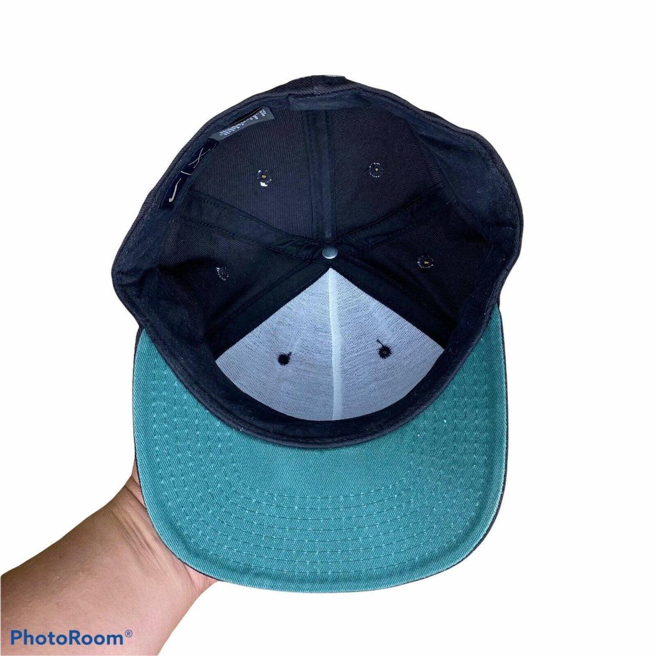 This vintage Nike golf hat is in used condition with... Depop