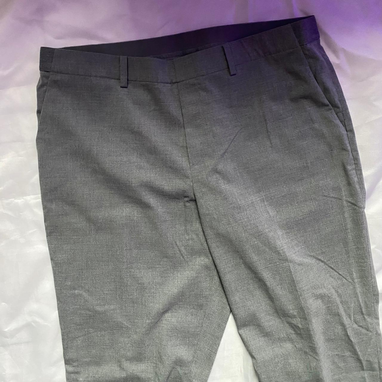 UNIQLO Women's Elastic Waist Band Slacks | These... - Depop