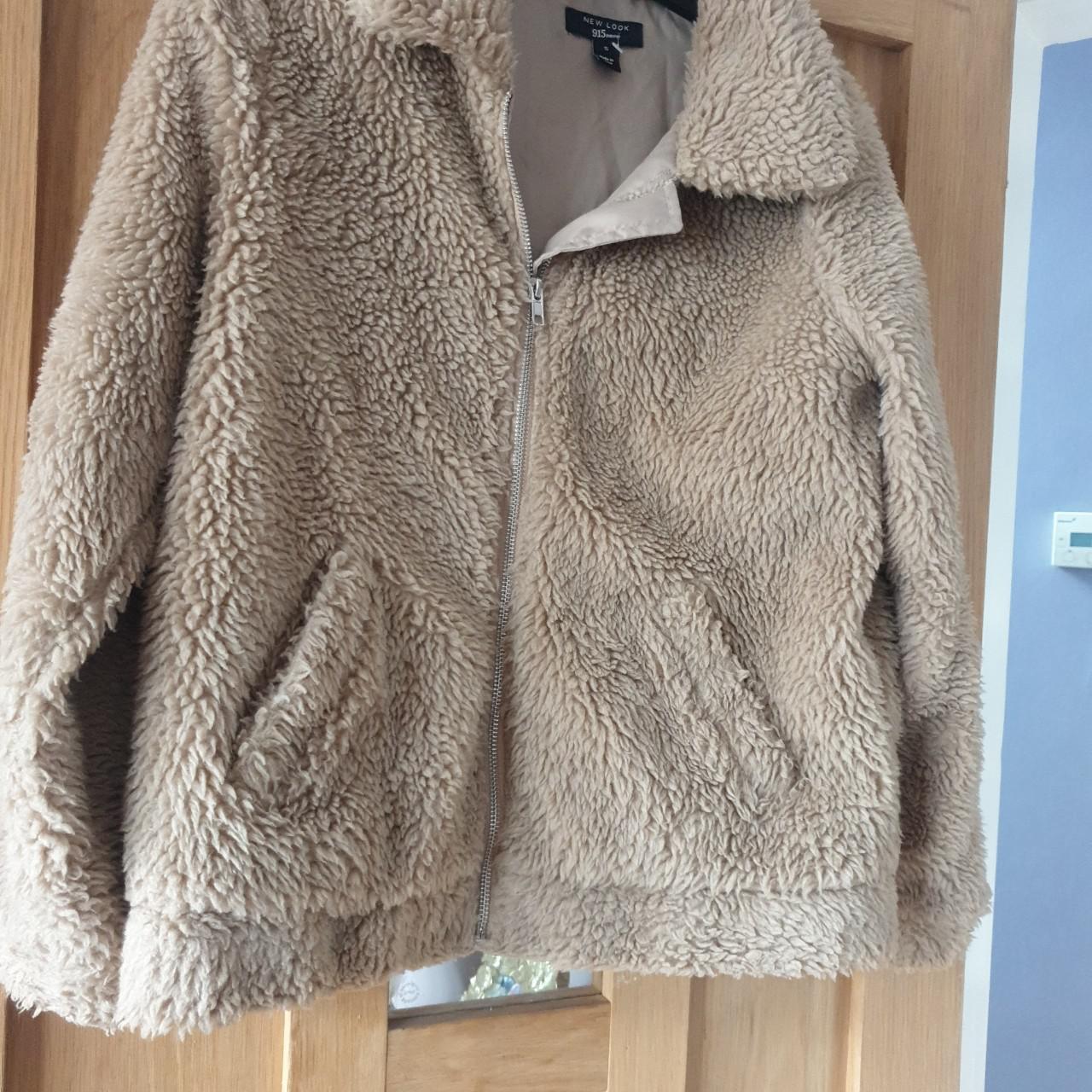 Cute fur jacket. New look size small fit 8 to 10.... - Depop