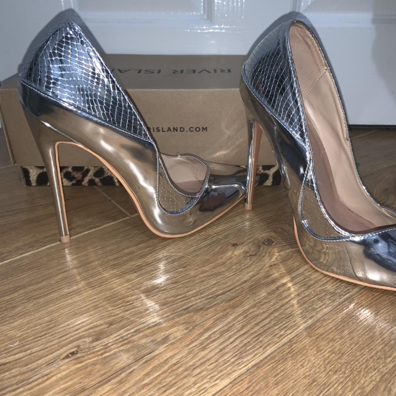 Small hot sale grey heels