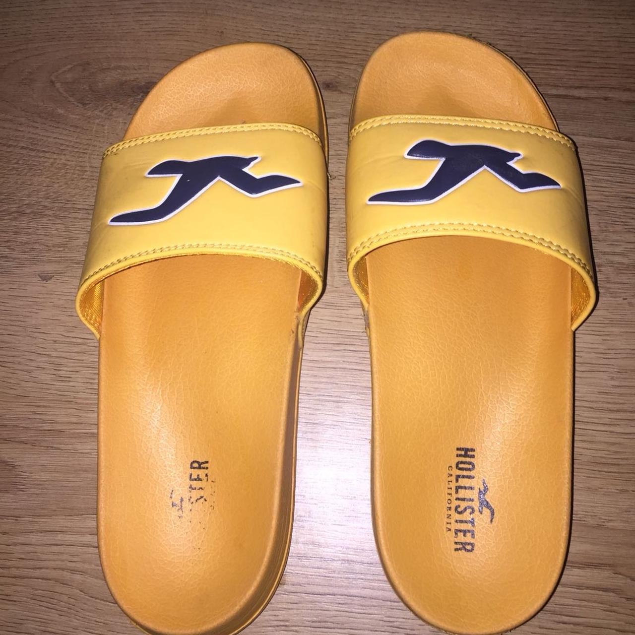 Hollister mens store sliders