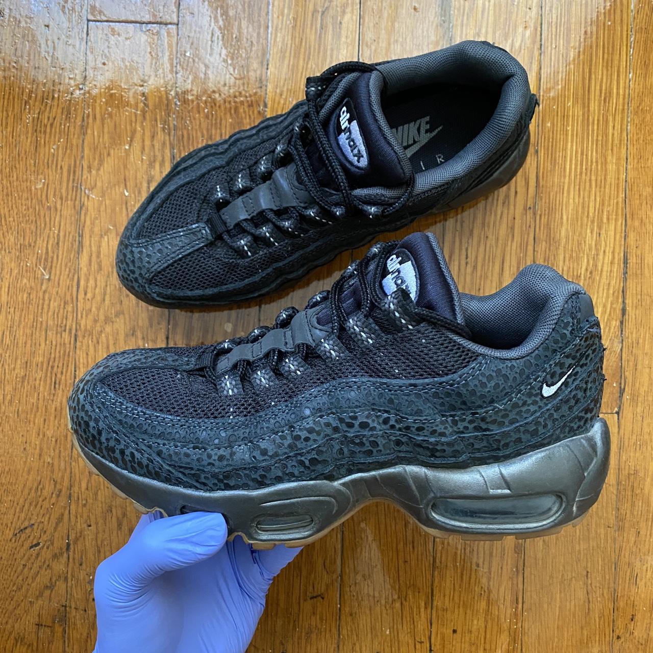 Air max 95 womens black size 6 sale