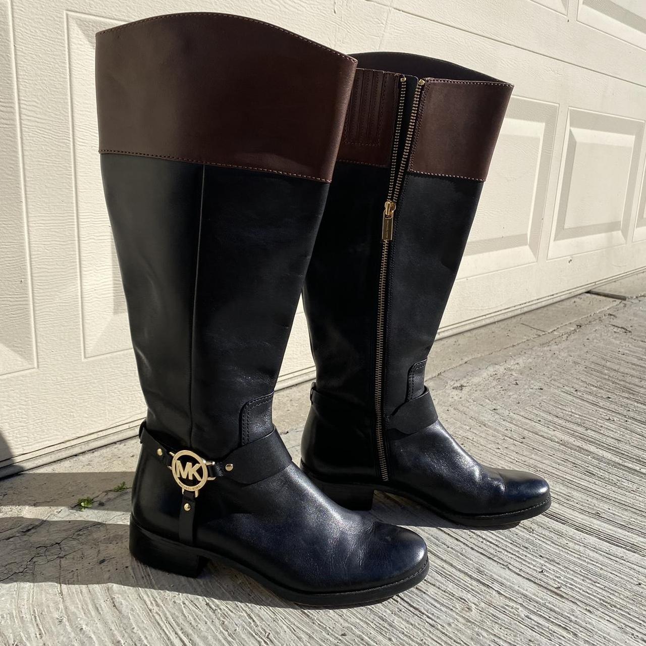 Michael Kors Women's Brown and Black Boots | Depop