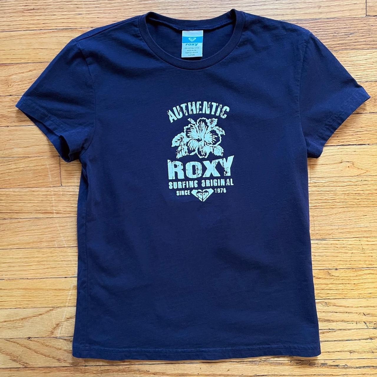 Roxy Women's Navy and White T-shirt | Depop