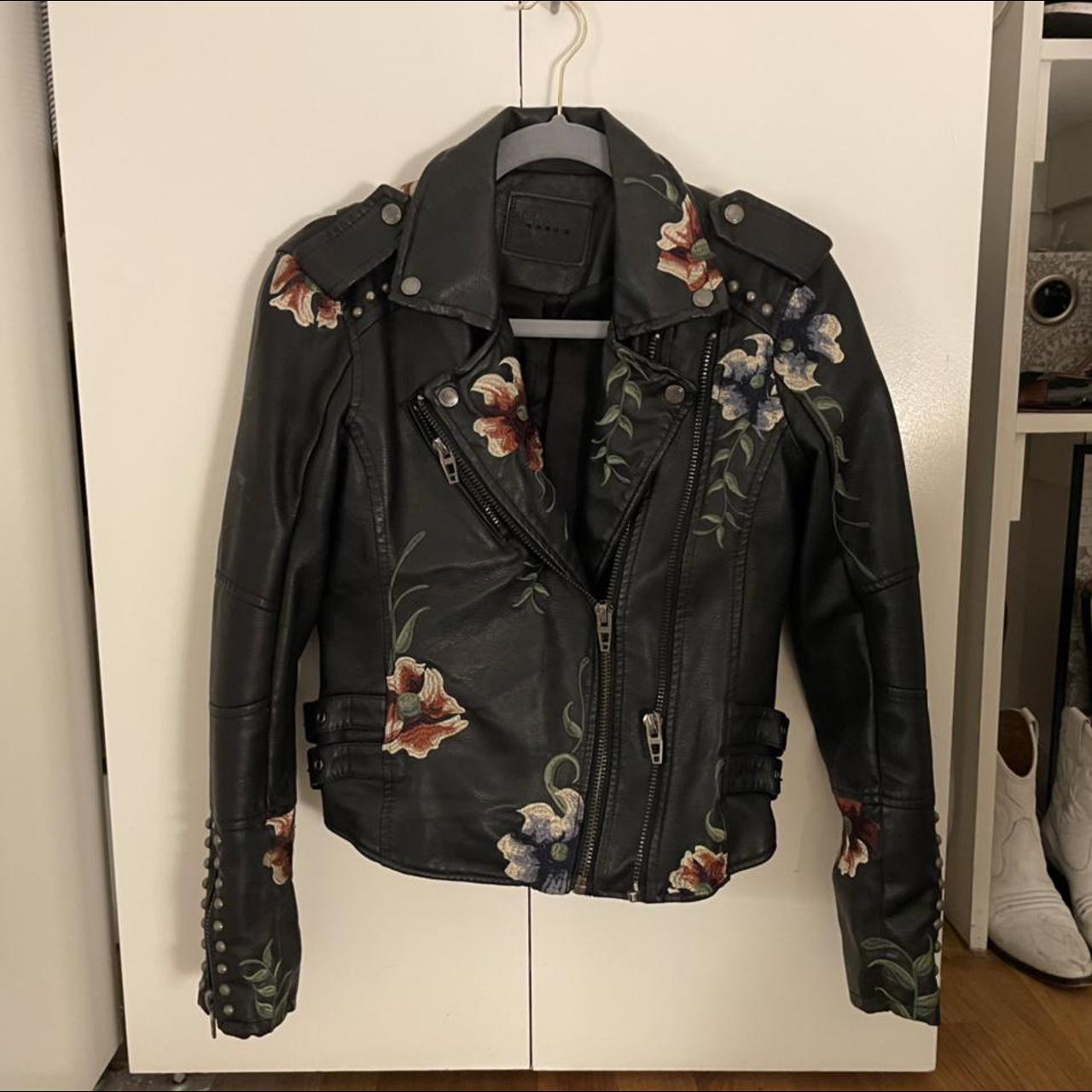 BLANK NYC floral leather jacket 🖤 so cute on and... Depop