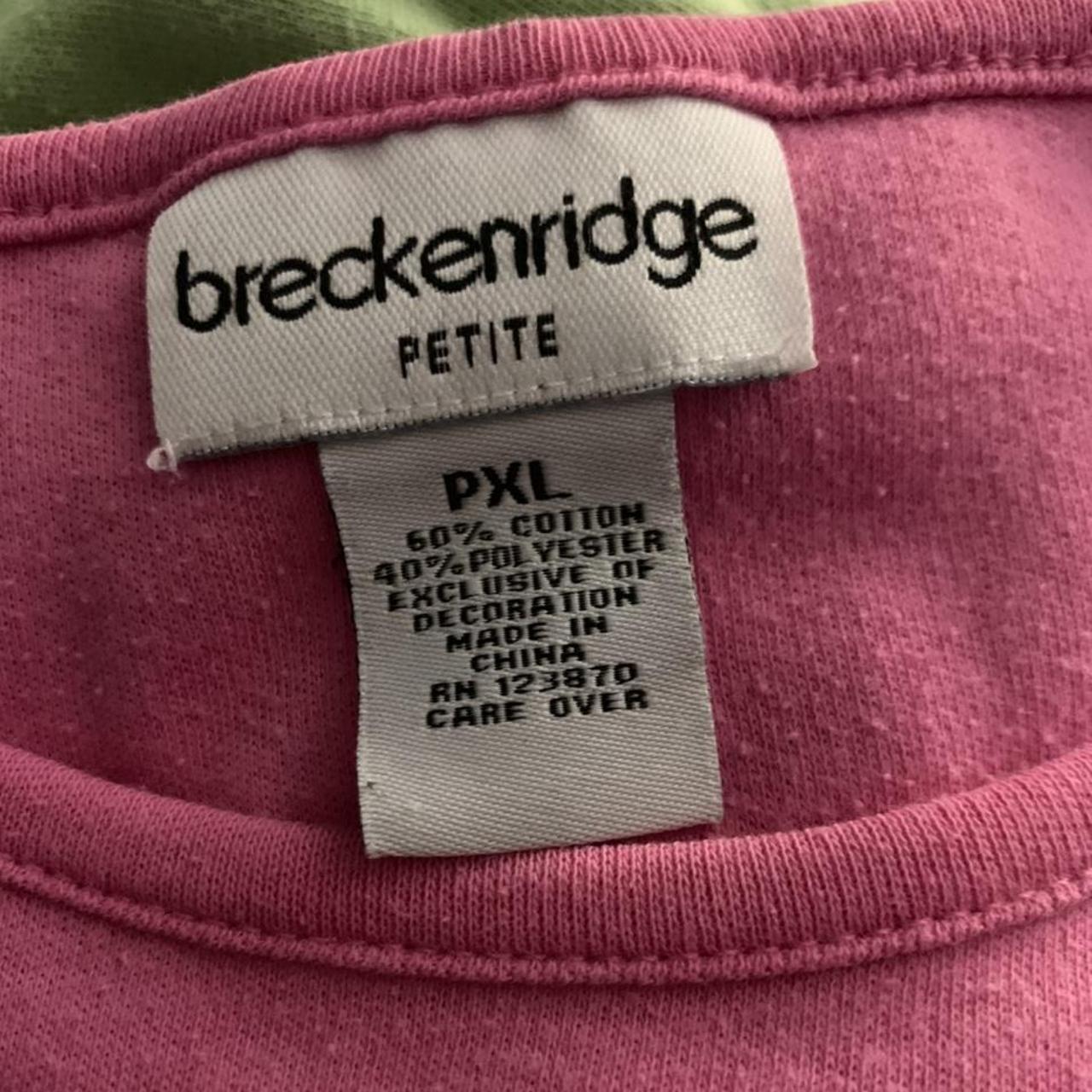 Adorable baby pink graphic tee. Really cute flower... Depop