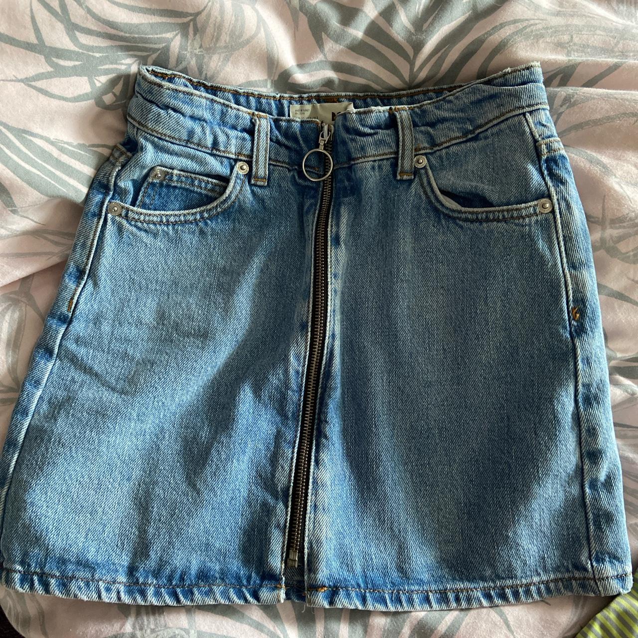 Topshop MOTO denim skirt with lovely zip through the... - Depop