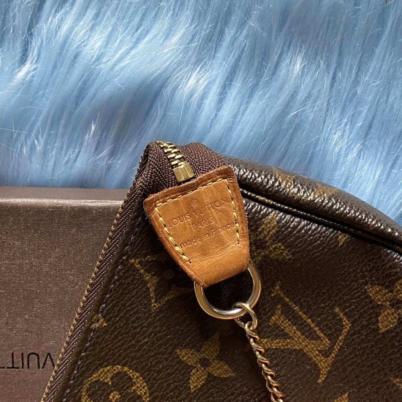 Louis Vuitton Monogram Compact zipper wallet Vintage - Depop